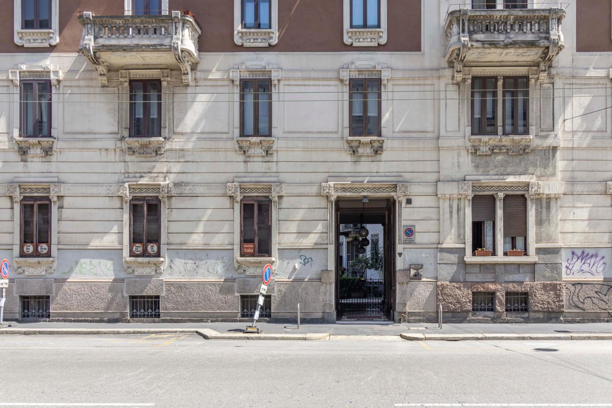 Stradivarius House - Carozzi Apartments Milan Luaran gambar